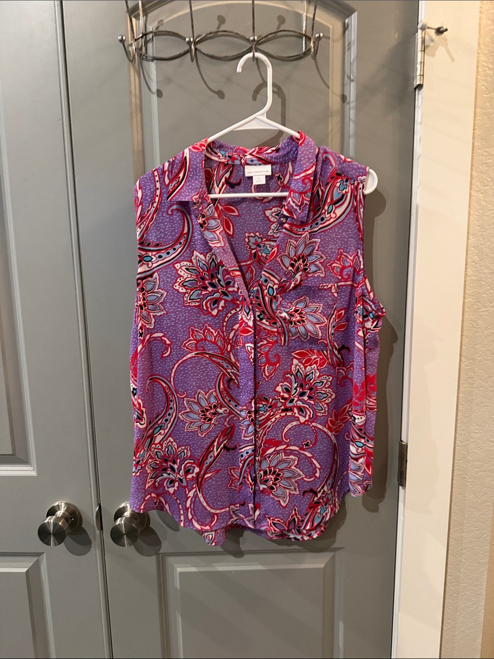 Liz Claiborne Purple and Pink Paisley Sleeveless Blouse